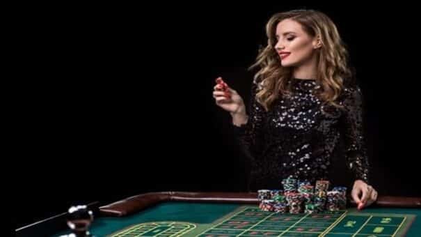 How to play live casino games