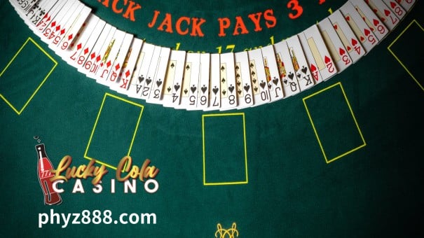 Ang katanyagan ng Blackjack bilang isang laro sa online na casino ay higit sa lahat dahil sa kadalian ng paglalaro at mabilis na bilis.