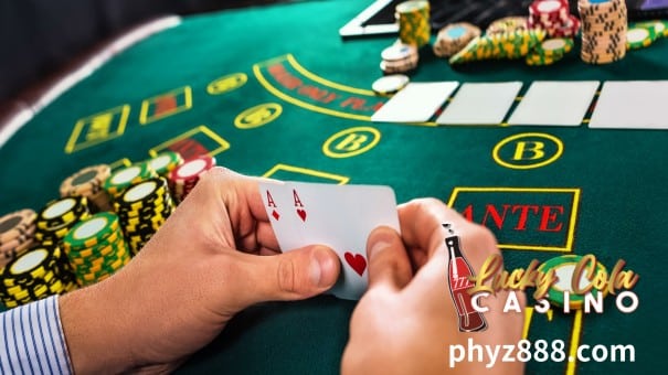 Bagama't kilala ang Texas Holdem at iba pang mga larong poker bilang mga laro ng kasanayan, tiyak na maraming pagkakataon